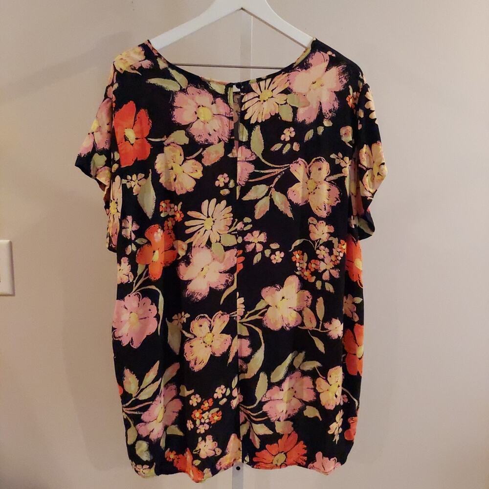 Jones Co Plus Size‎ Blouse Bold Multicolor Floral 2X Short Sleeve - Picture 4 of 4